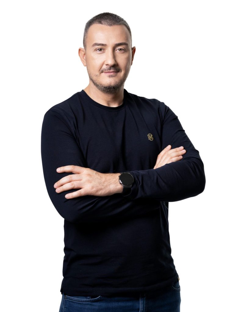 Dragomir Zhelev - Hosting Jump CEO